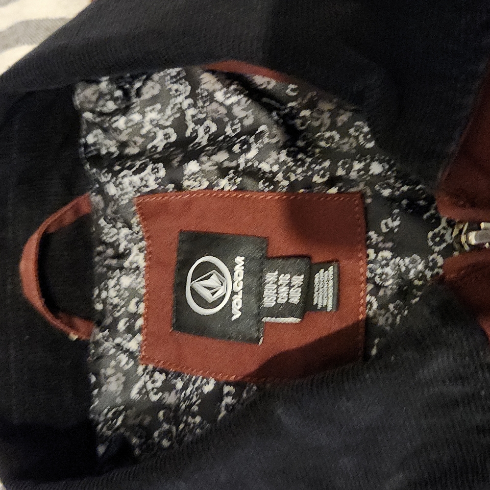 Volcom Lightweight Jacket - image 4